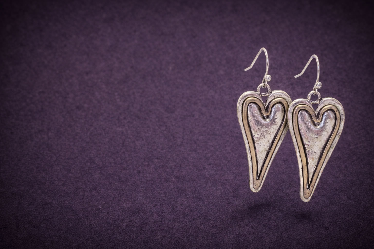 two tone heart earrings